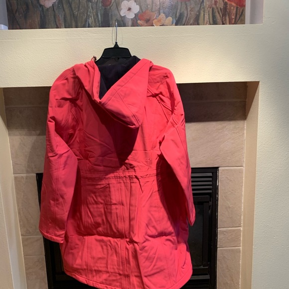 Awesome raincoat perfect for fall - Picture 5 of 6